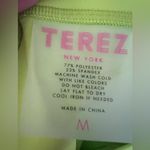 Terez  Women's Medium Chartreuse TLC Crop Top Hidden Bra Soft‎ Lounge Workout NWT Photo 7