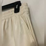 Steve Madden NWT Fonda Shorts Size Medium Photo 2