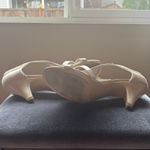 Bandolino  Size 9 1/2 Tan Nude Patent High Heel T-Strap Dress Sandals Man-Made Photo 3