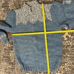 Vintage Women’s Size S Blue Wool Hand Knit White Boucle Zip Up Sweater Cardigan Photo 4