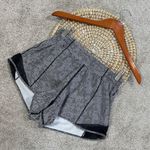 Lululemon Women’s Hotty Hot Shorts Pull On 4” Lined in Seawheeze Size 6 Photo 0