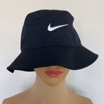 Nike NWT
Swoosh Lifestyle Apex bucket Photo 2