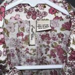 Love Potion Women’s Pink Floral Button Photo 3