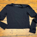 TnA action Aritzia Black Long Sleeve Cropped Athletic Top Women's Size S Photo 0