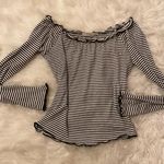 Active USA LA Hearts Cold Shoulder Crop Top Photo 2
