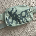 Lululemon  Belt Bag 2L Photo 0