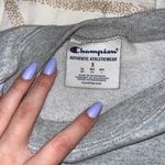 Champion UDel crewneck Photo 3