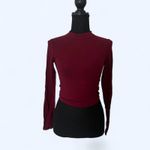 Two Bozzolo stretchy crop tops in grey and burgundy Gray Photo 2