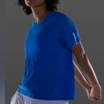 Lululemon New without tags Outrun the Heat Short Sleeve
Wild Bluebell size 8 Photo 3