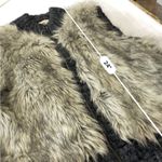 Loft Faux Fur Zip front sleeveless Vest Size XS/Small Photo 7