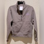 NWT  Les Sports Bandier 1/2 Zip Sweatshirt Iron/Regal Orchid Size XS Photo 3