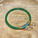 NWOT Synthetic Green Jade Flower Charm Bangle Bracelet Photo 5