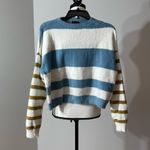 Lumière Lumiere crop sweater cuddly soft in a size medium Photo 6