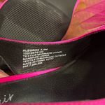 Wild Pair  Pink Slingback Bow Shoe/Pumps(Size 8.5M) Photo 10