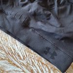 Under Armour 🖤 Black Performance Sports Bra🖤 ~Medium Photo 1