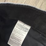 Old Navy Women's Dark Denim Jean Shorts / E7 Photo 3