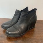 Naturalizer  Women's Darena Leather Round Toe Wedge Heel Bootie Black Size 7M Photo 7