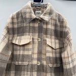ZARA  Plaid Shirt Jacket Women’s‎ Size Large Cream Tan Gray Long Sleeve Collared Photo 2
