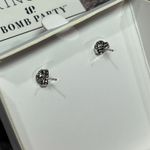 Bomb Party Earrings Womens Lime Ombre Crystal Rhodium Floral Stud Sparkle NEW Green Photo 4