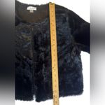 Calvin Klein Faux Fur Cape Women’s Size Large Super Soft Single Hook Closure Photo 4