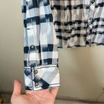 Ariat ✨ Women’s White Blue Plaid Snap Long Sleeve Shirt Medium Photo 4