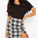 Boohoo  split front checked mini skirt plaid size US 8 Photo 2