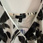 AUW Women’s Black White Side Tie Blouse NWT Sz M. 5049 Photo 1