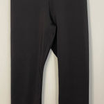 Nike  Dri Fit Womens Black Cropped Leggings Athletic Workout Yoga Sz M Photo 0