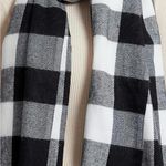 Old Navy Women scarf Photo 1
