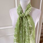 Retro 70s Look Scarf Fashion Green Print Flowy Photo 5
