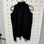 Cable & Gauge  cold shoulder sweater size large Photo 2