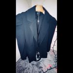 Forever 21 Classic Women’s Padded Shoulder Blazer / Photo 1
