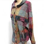 Multicolor Plaid Button Photo 1