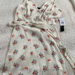 Vibrant Beautiful And  White Floral Sundress Photo 2