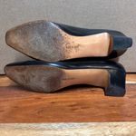 Salvatore Ferragamo  women shoes Gold Horseshoe Accent Pump Black Leather Sz 7.5 Photo 6