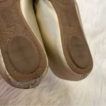 Kenneth Cole Reaction Quietly Flats Gold Photo 10