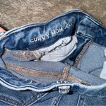 American Eagle  Hi Rise Stretch Curvy‎ Mom Jean Distressed 6 Photo 3
