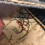 BKE  BUCKLE Lexi Embellished Jean Capri Pants D19 Photo 4