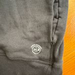 Allbirds  Women’s The R&R Hoodie  Charcoal  Photo 5