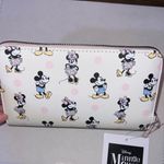 Disney Minnie Mouse Wallet Photo 2
