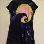 Disney EUC  Nightmare Before Christmas Black & Yellow Jack & Sally Tee size small Photo 2