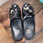 Dansko  XP 2.0 Camo Patent Leather Clogs Womens‎ Size 38/7.5 Waterproof Leather Photo 5