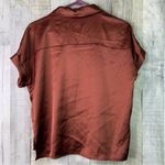 Rachel Zoe  Medium Cropped Hi-Lo Button Front Satin Top W/Chest Pockets Photo 1