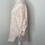 Natori  lingerie cover up. Lightweight and silky soft. One size. See measurements Photo 1
