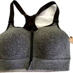 PINK - Victoria's Secret NWT Victorias Secret -Pink -Sports bra Zip front Size M Photo 1