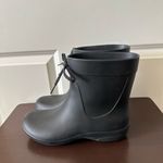 Crocs  Women’s Black Freesail Shorty Rain Boots Size 9 Photo 1
