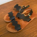 Black and Tan Sandals with Wavy Straps Sz8.5 Size 8.5 Photo 0