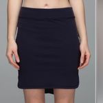 Lululemon City Skirt Luon Fabric Fitted Naval Blue , size 4 Photo 2