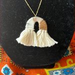 Source Unknown 20” Boho Inspired Gold Tone Necklace Earth Tone Pendant & Matching Earrings- NEW Photo 3