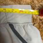 Under Armour Women's Gray Shorts size XS Photo 6
